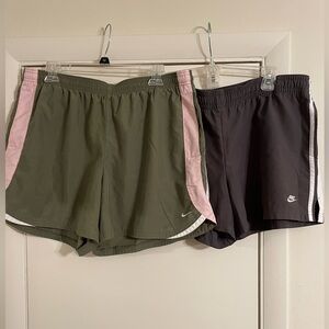 Lot of two Nike Tempo shorts with pockets XL